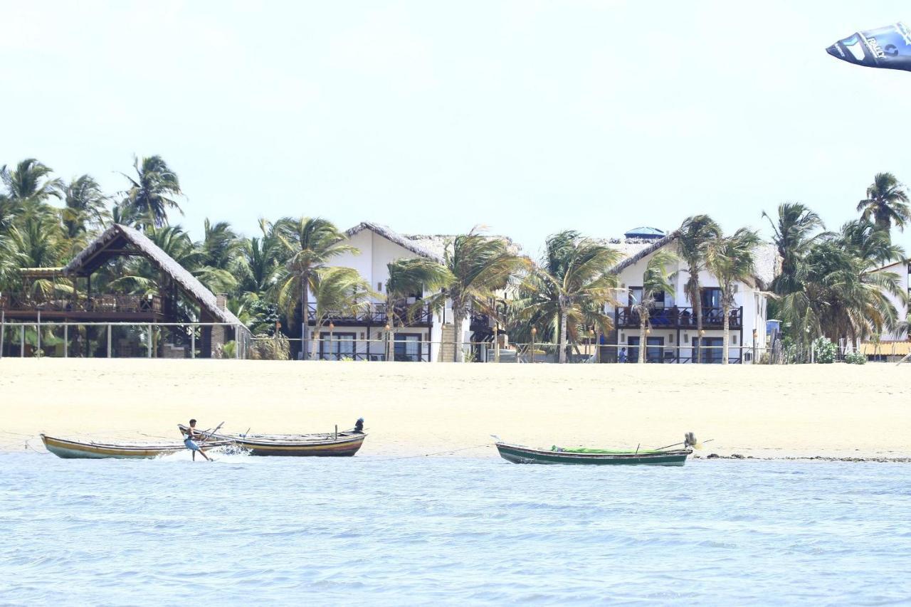 Apartamento Peixe Boi - pé na areia com vista frontal e total para o mar Barra Grande  Esterno foto