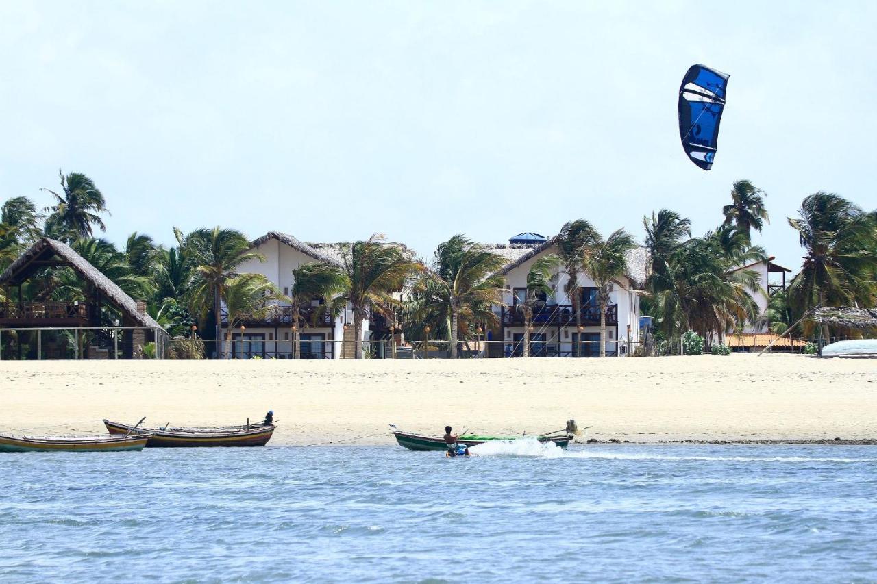 Apartamento Peixe Boi - pé na areia com vista frontal e total para o mar Barra Grande  Esterno foto