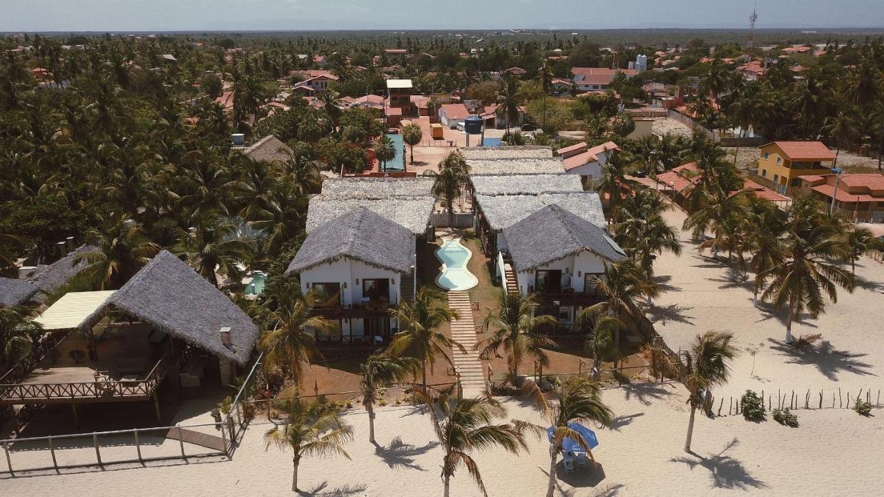 Apartamento Peixe Boi - pé na areia com vista frontal e total para o mar Barra Grande  Esterno foto